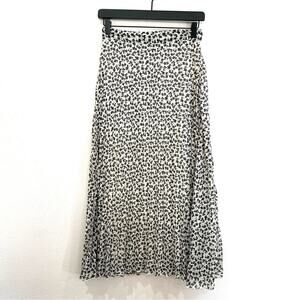 Japna Cream w/ Black Floral Print Pleated Fully Lined Midi Skirt - Small